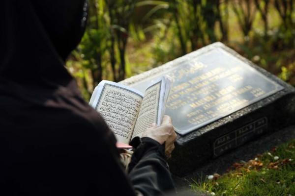 Tata Cara Doa Ziarah Kubur Lengkap, Ritual Jelang Ramadhan Hingga Lebaran